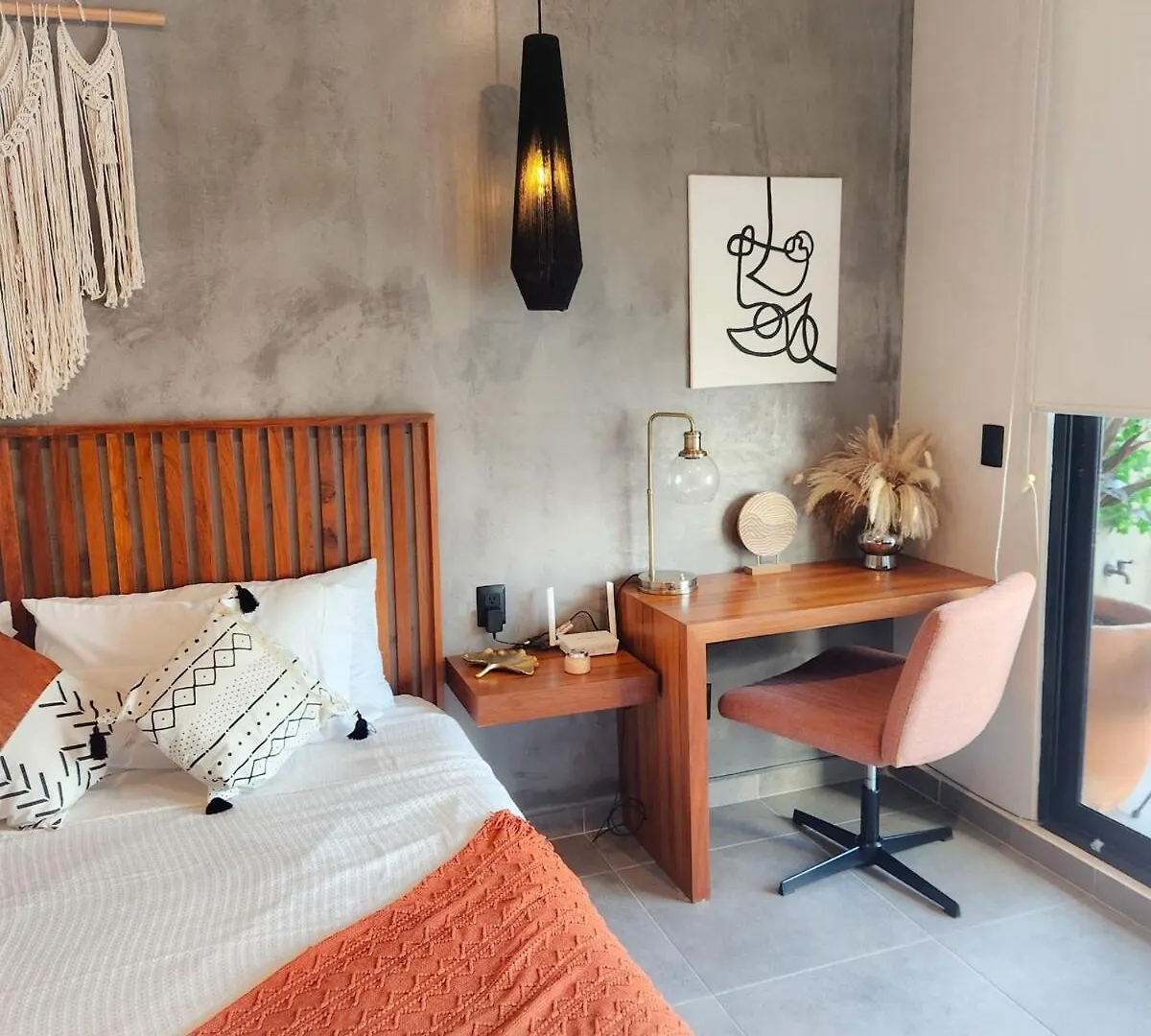 Boho Chic Studio Steps To 5Th Ave King Bed Wifi Rooftop Pool Playa del Carmen 0*,  Mexico