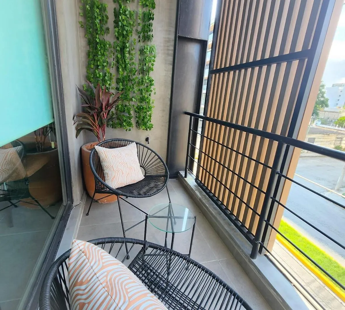 Boho Chic Studio Steps To 5Th Ave King Bed Wifi Rooftop Pool Playa del Carmen Apartment