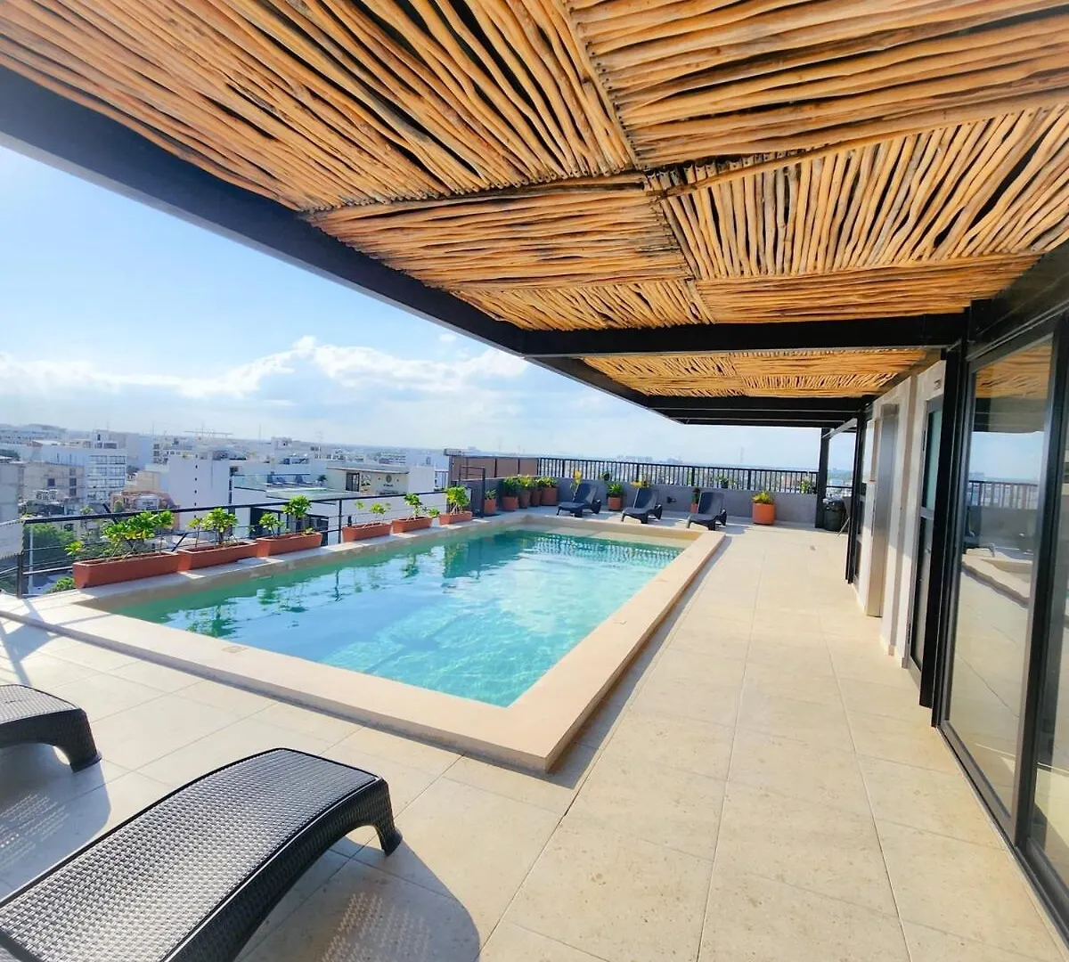 Boho Chic Studio Steps To 5Th Ave King Bed Wifi Rooftop Pool Playa del Carmen Apartment