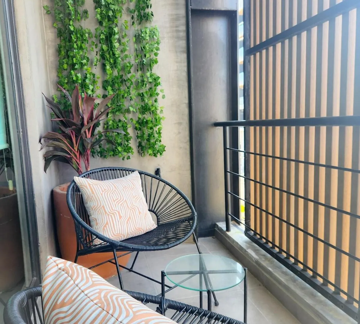 Boho Chic Studio Steps To 5Th Ave King Bed Wifi Rooftop Pool Playa del Carmen Mexiko